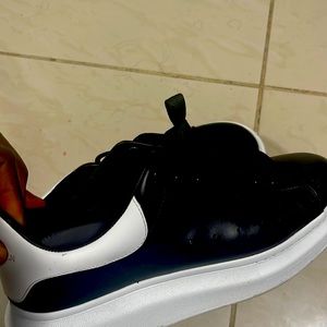 Black &white McQueen Alexander